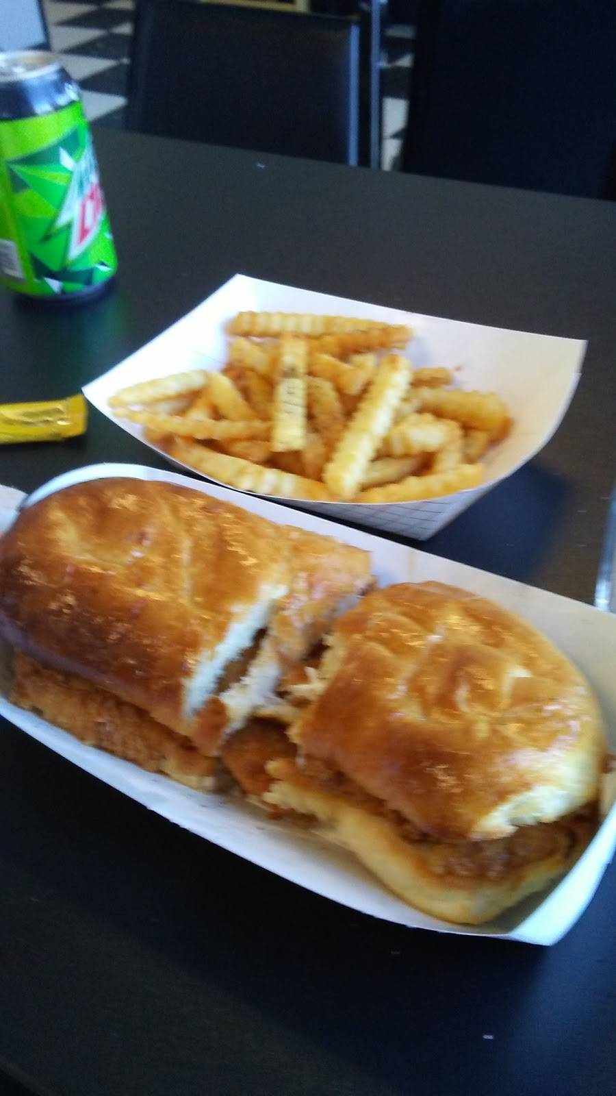 Angilos Pizza | restaurant | 1247 OH-131, Milford, OH 45150, USA | 5138313433 OR +1 513-831-3433