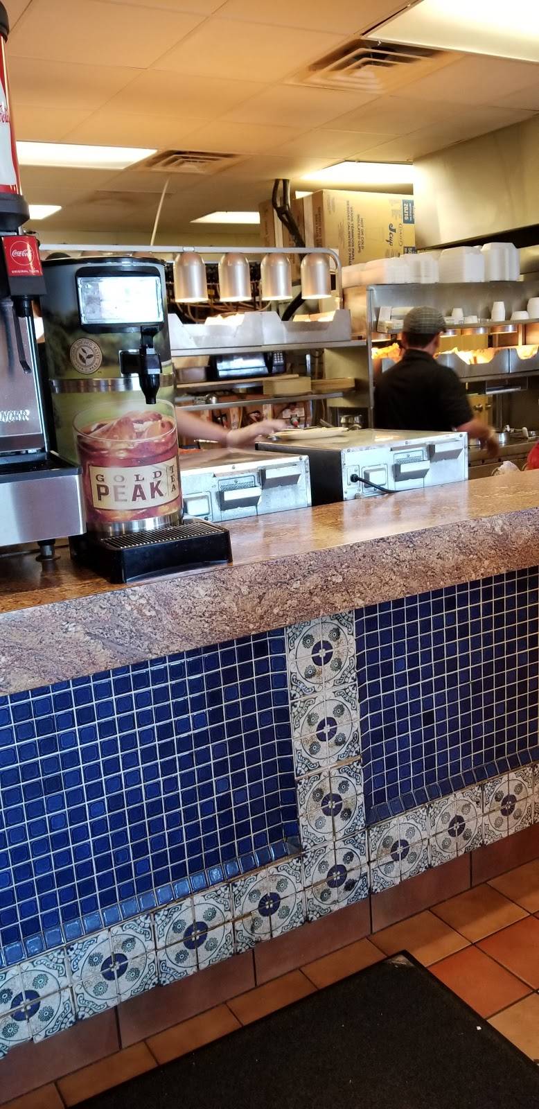 Taco Inn | restaurant | 4039 S 48th St, Lincoln, NE 68506, USA | 4024831416 OR +1 402-483-1416