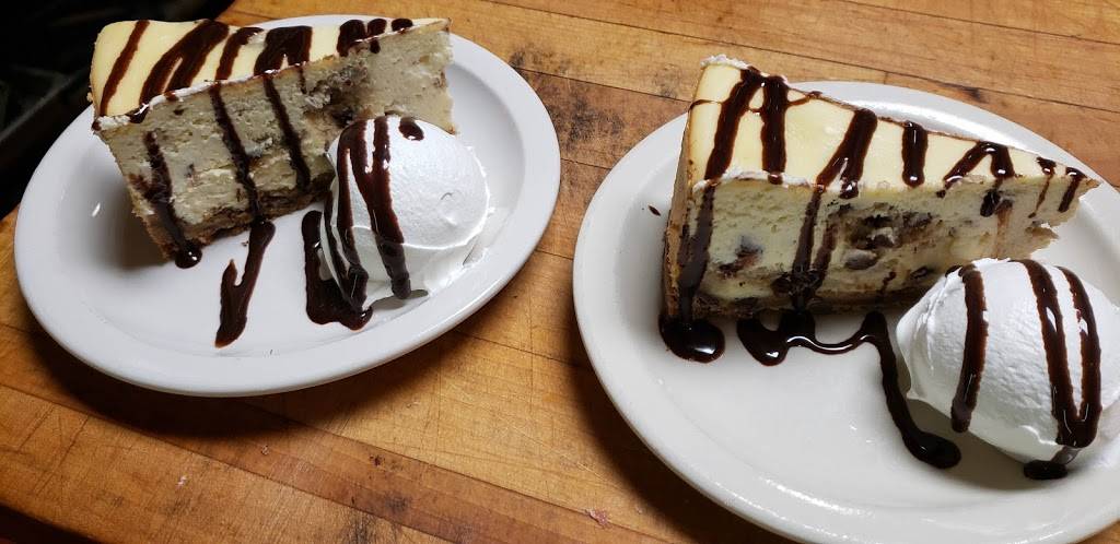 Olivas Bar & Restaurant | restaurant | 327 Union St, Mishawaka, IN 46544, USA | 5742042488 OR +1 574-204-2488