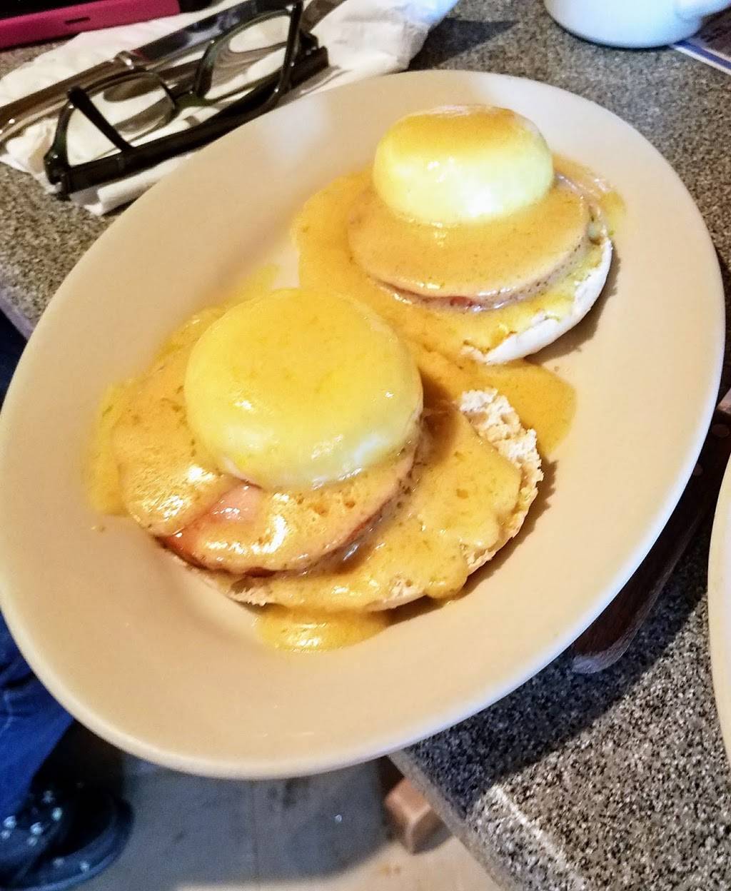 Bowens Tavern | restaurant | 181 Waterville Rd, Belfast, ME 04915, USA | 2073382242 OR +1 207-338-2242