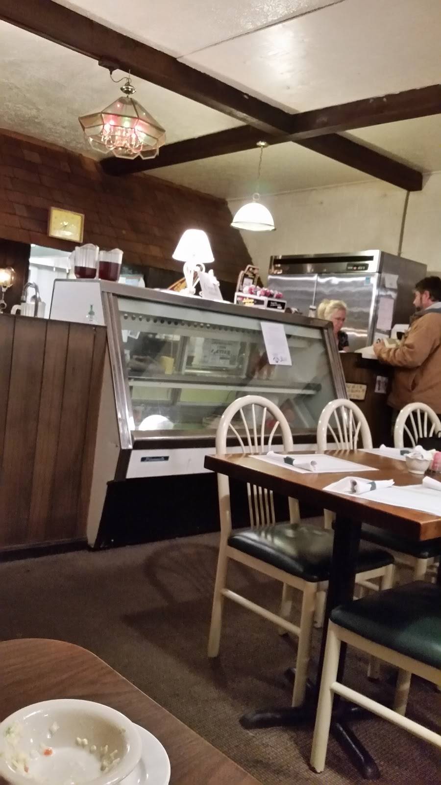 Kellys Deli & Restaurant | restaurant | 622 Claremont Ave, Ashland, OH 44805, USA | 4192811313 OR +1 419-281-1313