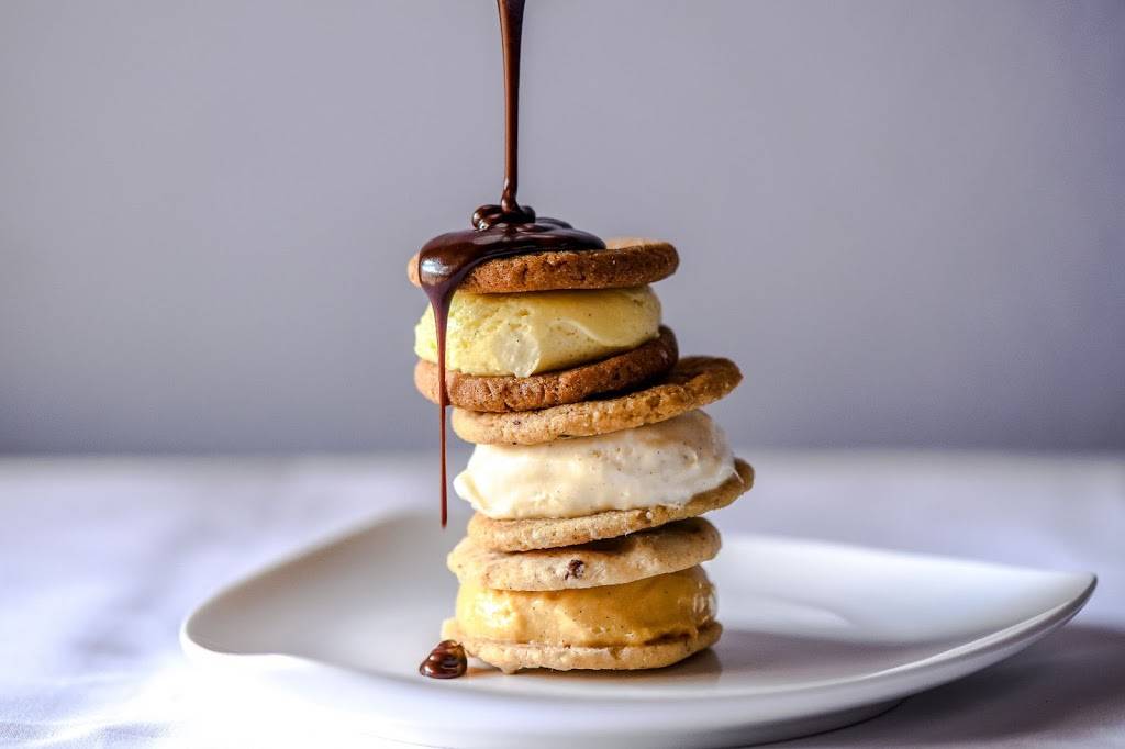 Royal Street Cafe | restaurant | 7600 Royal St #304, Park City, UT 84060, USA | 4356491000 OR +1 435-649-1000