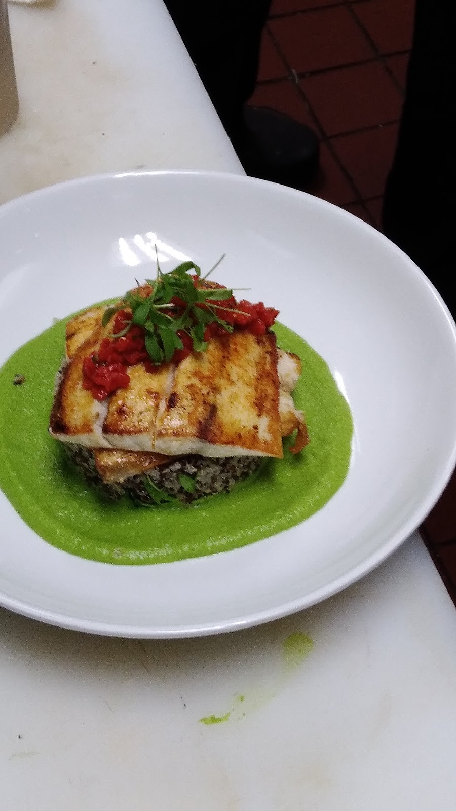 Wicked Cow Craft Kitchen | restaurant | 18507 Ventura Blvd, Tarzana, CA 91356, USA | 8185788914 OR +1 818-578-8914