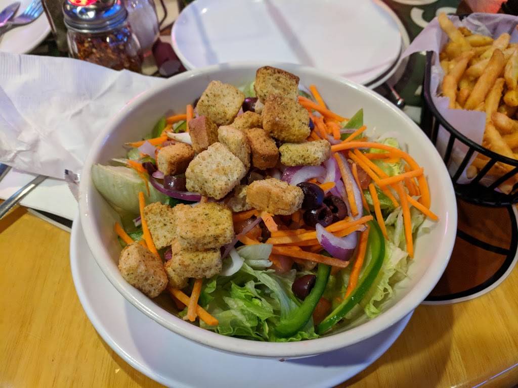 Pats Pizza Yarmouth | restaurant | 791 US-1, Yarmouth, ME 04096, USA | 2078463701 OR +1 207-846-3701