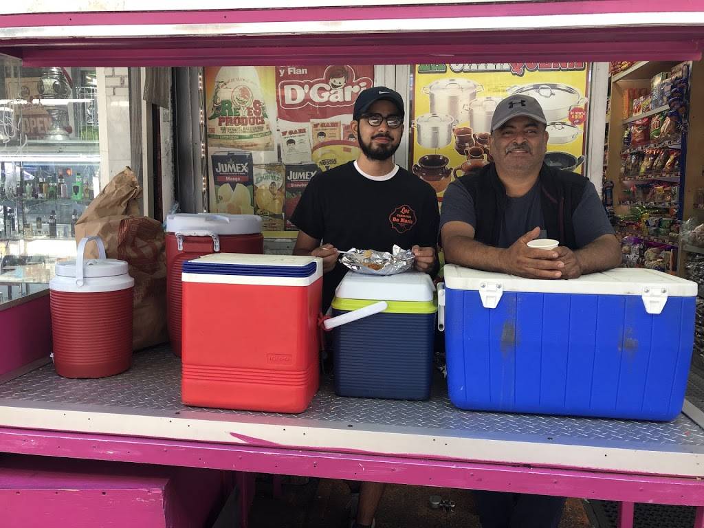 Los Tamalitos de Maria | restaurant | 2276 Jerome Ave, The Bronx, NY 10453, USA | 9176676031 OR +1 917-667-6031