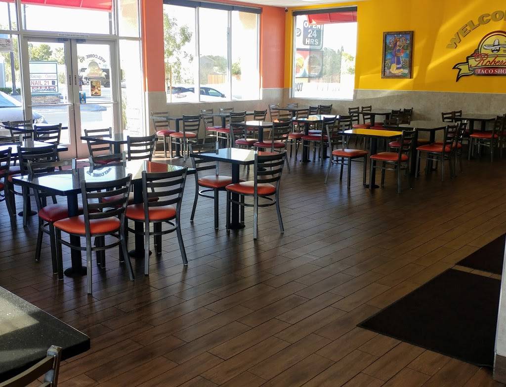 Robertos Taco Shop | restaurant | 2207 E Windmill Ln, Las Vegas, NV 89123, USA | 7024764670 OR +1 702-476-4670