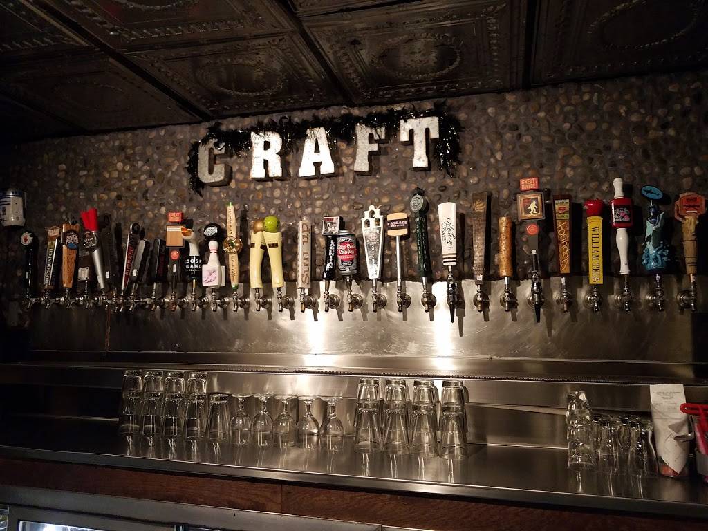 Boulders On Broadway | restaurant | 530 W Broadway Rd, Tempe, AZ 85282, USA | 4809219431 OR +1 480-921-9431