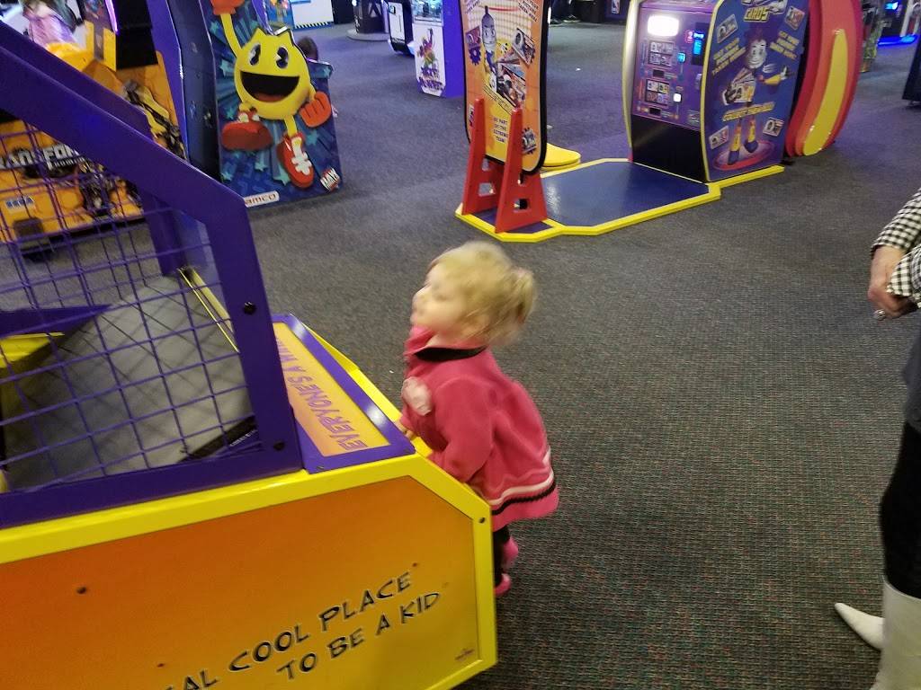 Chuck E. Cheese | restaurant | 625 Black Lake Blvd SW #101, Olympia, WA 98502, USA | 3605349876 OR +1 360-534-9876