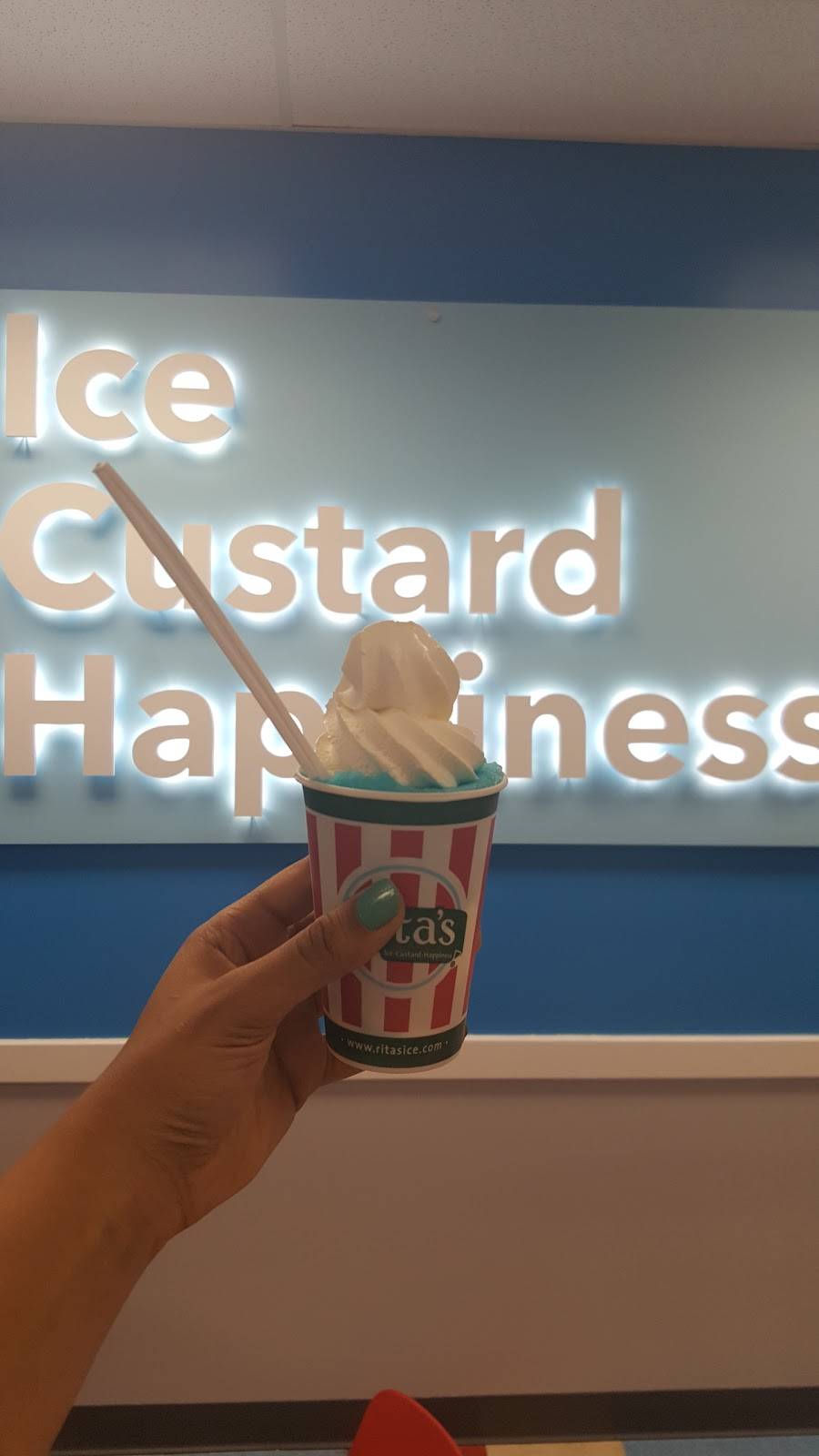 Ritas Italian Ice & Frozen Custard | restaurant | 50 Liberty St, Powell, OH 43065, USA | 6145057482 OR +1 614-505-7482