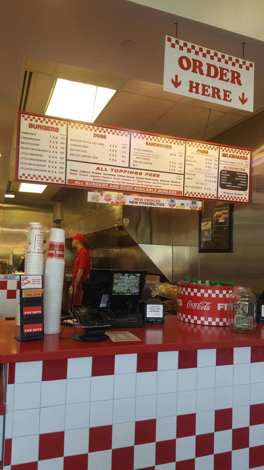 Five Guys | meal takeaway | 12930 Ventura Blvd, Studio City, CA 91604, USA | 8188172318 OR +1 818-817-2318