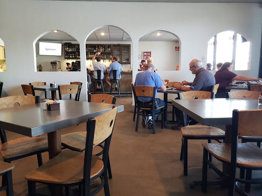 Maudies North Lamar | restaurant | 10205 N Lamar Blvd, Austin, TX 78753, USA | 5128320900 OR +1 512-832-0900