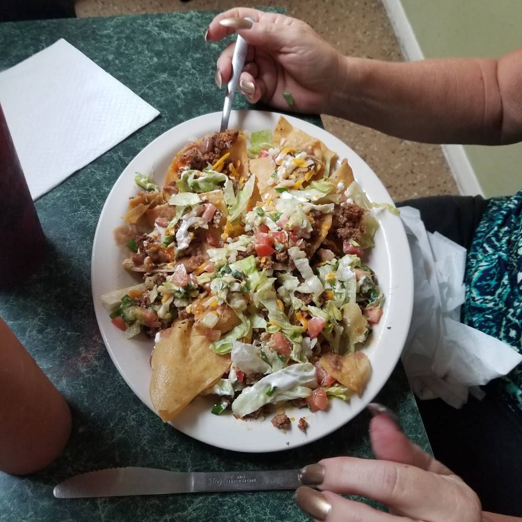 Ponce Restaurant | restaurant | 6130 15th St E, Bradenton, FL 34203, USA | 9412421796 OR +1 941-242-1796