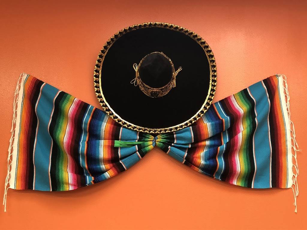 Jackie’s Mexican Cuisine | restaurant | 3207 S Halsted St, Chicago, IL 60608, USA | 3128775349 OR +1 312-877-5349