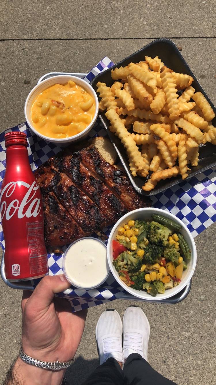 Value Pizzeria & Deli | restaurant | 1127 W Warren Ave, Detroit, MI 48201, USA | 3138321666 OR +1 313-832-1666