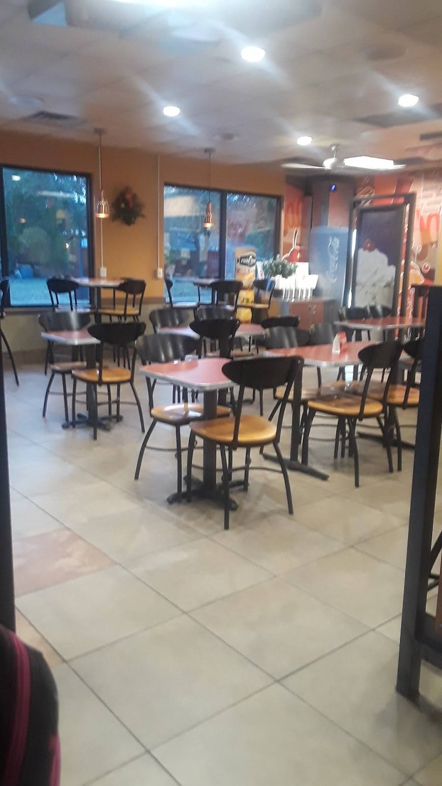 Jack in the Box | restaurant | 2401 SE Green Oaks Blvd, Arlington, TX 76018, USA | 8173753756 OR +1 817-375-3756