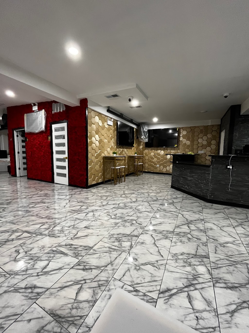 S2 Southside Bar & Grill | restaurant | 11043 S Ashland Ave, Chicago, IL 60643, USA | 7739416244 OR +1 773-941-6244