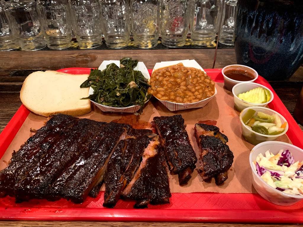 Mables Smokehouse & Banquet Hall | restaurant | 44 Berry St, Brooklyn, NY 11249, USA | 7182186655 OR +1 718-218-6655