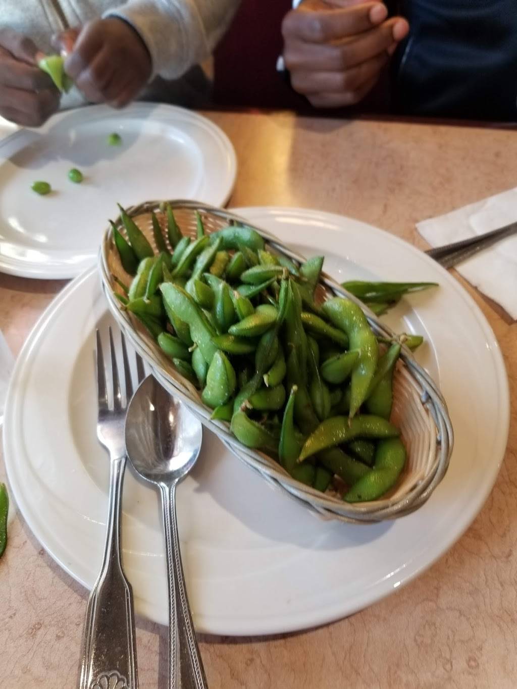 New Garden Asian Cuisine | restaurant | 300 Broadway St #21, Seaside, OR 97138, USA | 5037389639 OR +1 503-738-9639