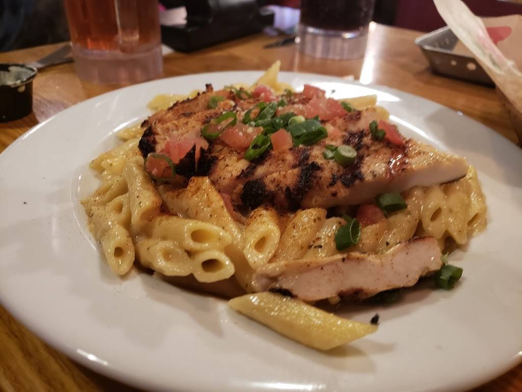 Chilis Grill & Bar | restaurant | 41 Conley Rd, Columbia, MO 65201, USA | 5734426067 OR +1 573-442-6067