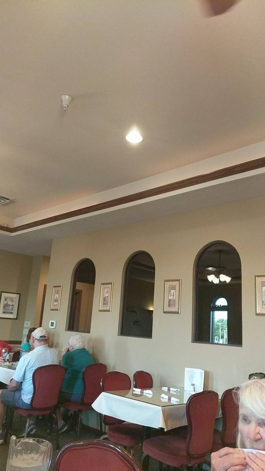 Villa Pizza & Family Restaurant | restaurant | 214 Viking Dr, Orfordville, WI 53576, USA | 6088793336 OR +1 608-879-3336