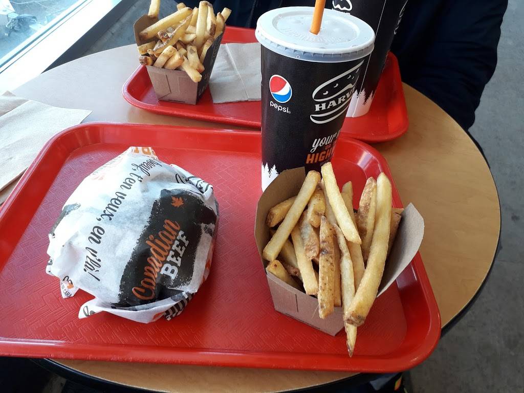 Harveys | restaurant | Home Depot, 1900 Baseline Rd, Ottawa, ON K2C 0C6, Canada | 6137270523 OR +1 613-727-0523