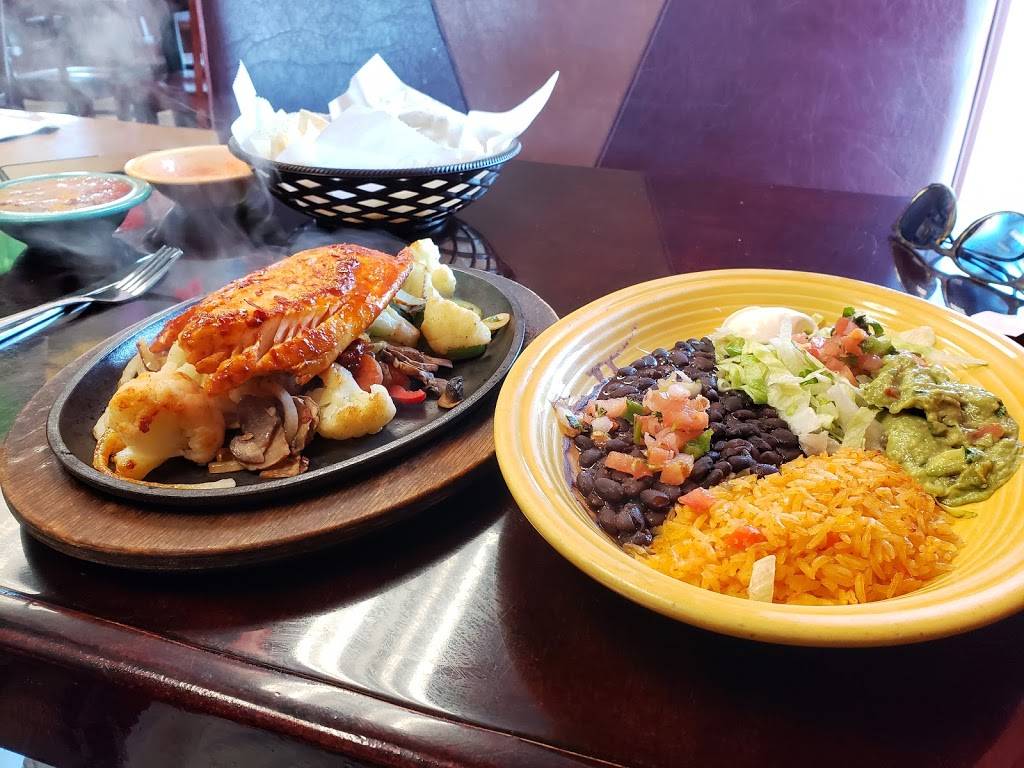 El Patron de Soto | restaurant | 34429 W 91st St, De Soto, KS 66018, USA | 9135863060 OR +1 913-586-3060