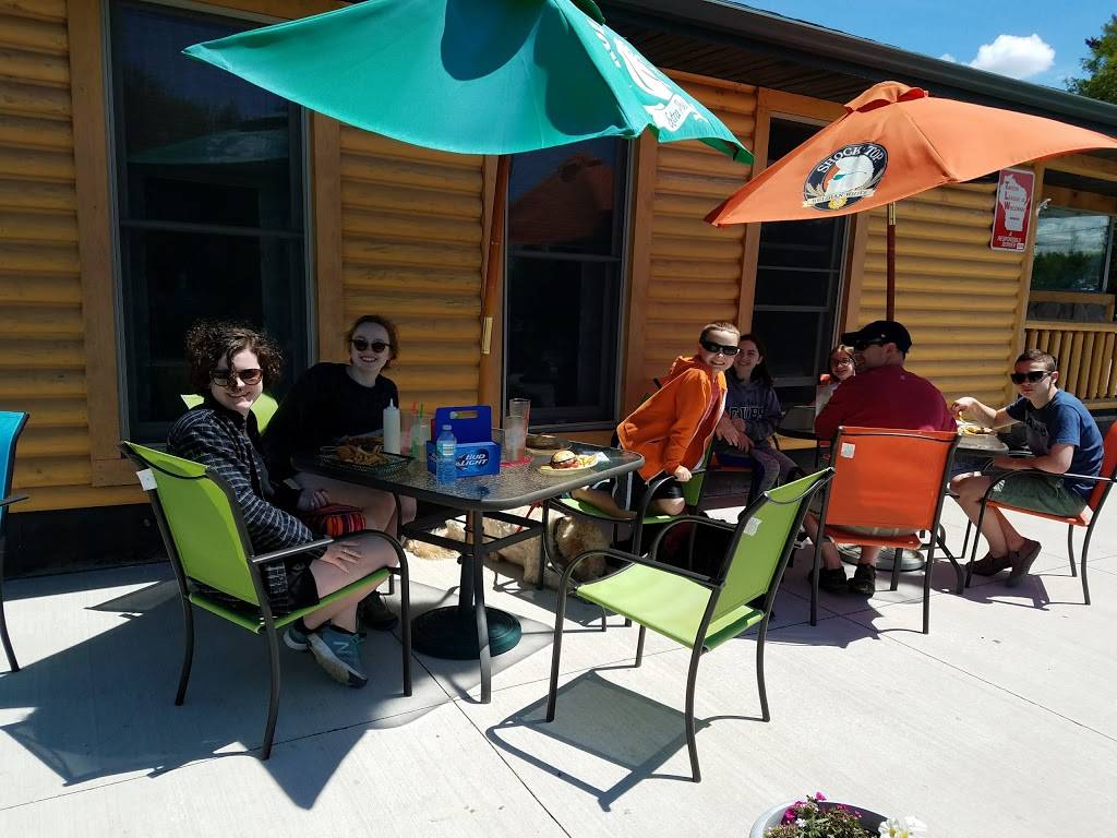 Valmy Happy Hour | restaurant | 4418 Whitefish Bay Rd, Sturgeon Bay, WI 54235, USA | 9207436236 OR +1 920-743-6236