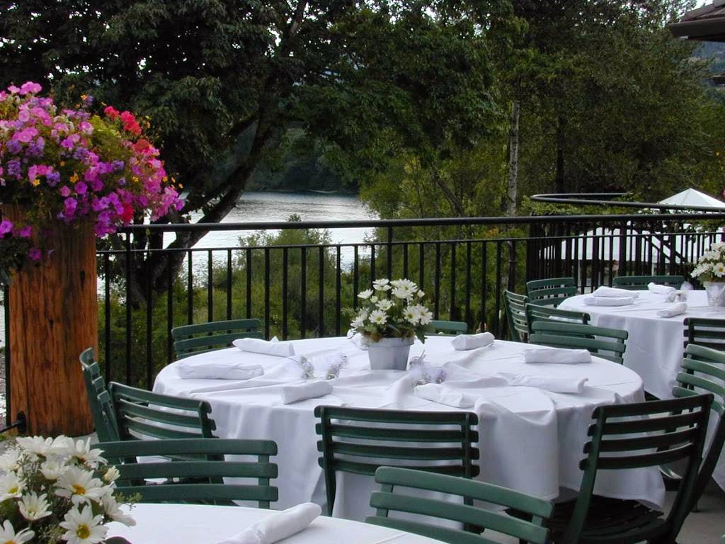 Lewis River Golf North Fork Grill | restaurant | 3209 Old Lewis River Rd, Woodland, WA 98674, USA | 3602258254 OR +1 360-225-8254