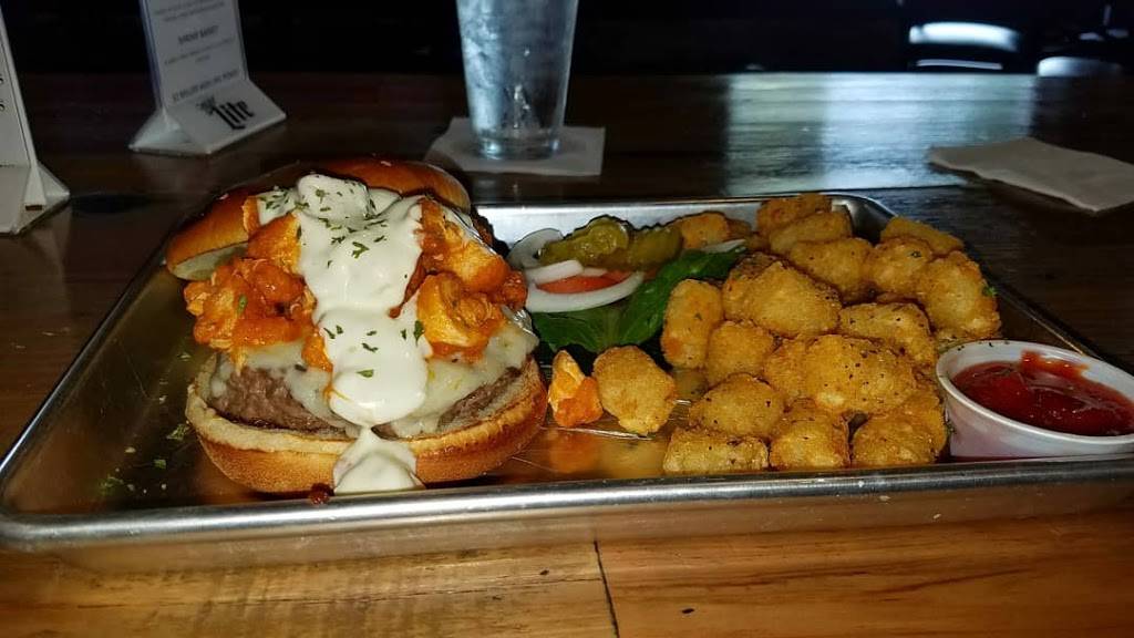 Ponies & Pints | restaurant | 110 N 18th St, Richmond, VA 23223, USA | 8047164455 OR +1 804-716-4455