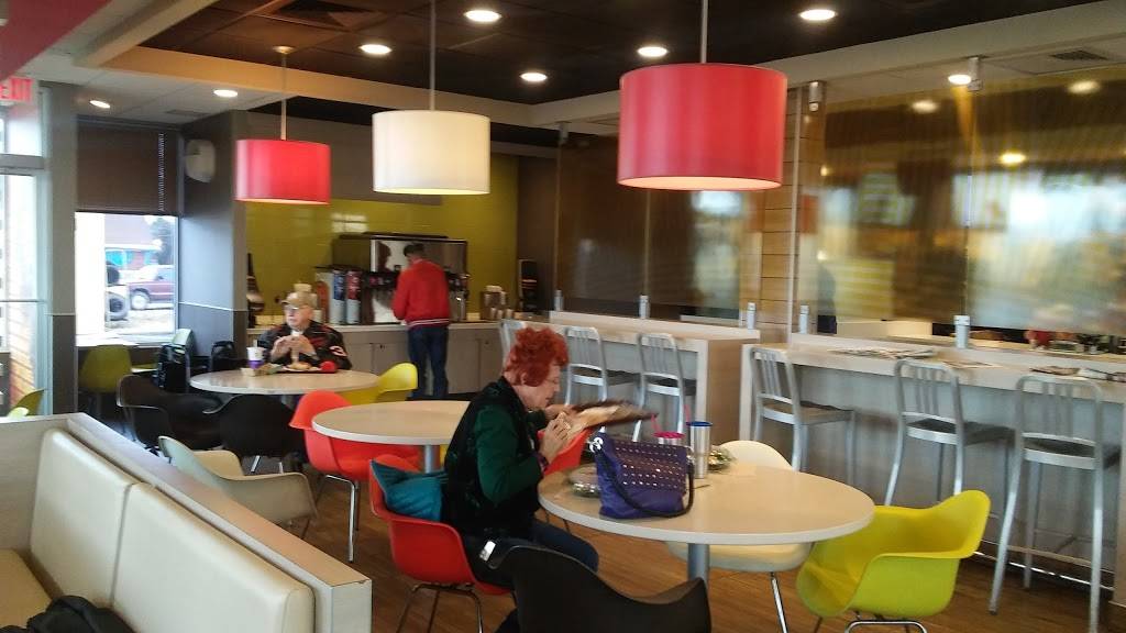 McDonalds | cafe | 603 E 30th Ave St, Hutchinson, KS 67502, USA | 6206626462 OR +1 620-662-6462