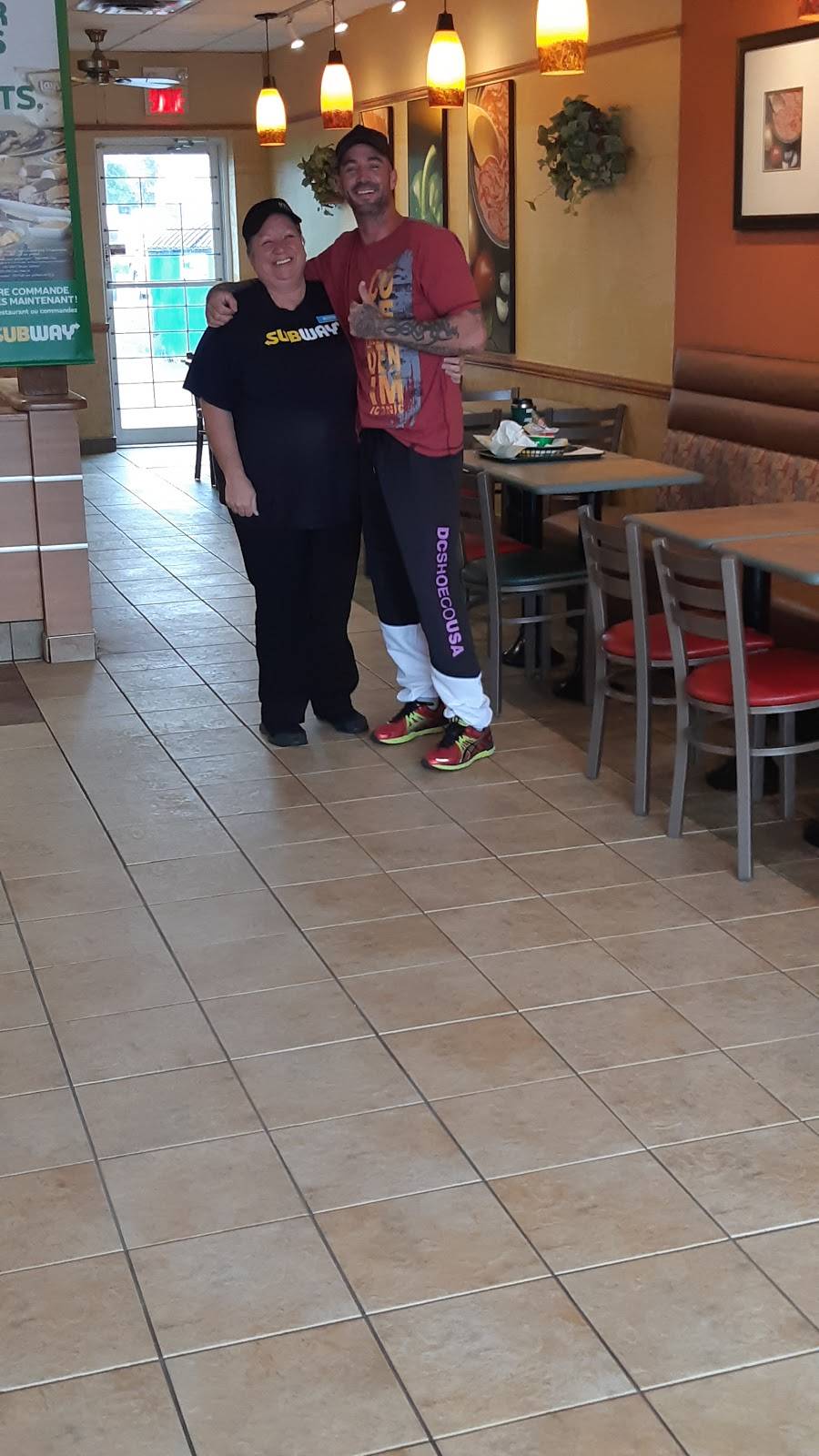 Restaurant SUBWAY | restaurant | 400 Boulevard Saint-Joseph, Drummondville, QC J2C 2A8, Canada | 8194743308 OR +1 819-474-3308