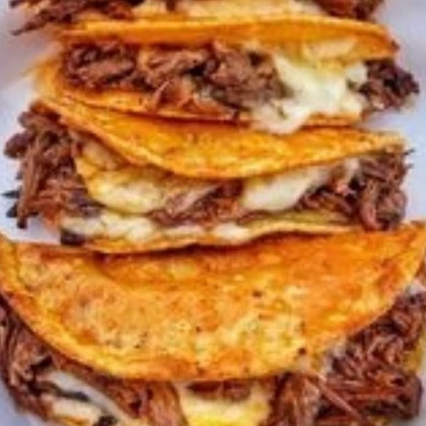 Food truck -Tacos Y BIrria Aaron | restaurant | 827 S Main St, Santa Ana, CA 92701, USA | 7149060001 OR +1 714-906-0001