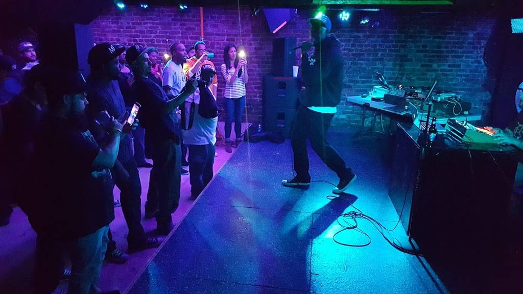 Jerrys Pizza & Pub | restaurant | 1817 Chester Ave, Bakersfield, CA 93301, USA | 6616331000 OR +1 661-633-1000