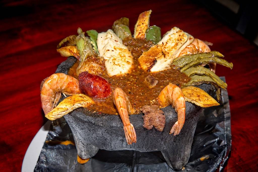 Mariscos Las Islas Marias | restaurant | 14366 Atstar St, Victorville, CA 92345, USA | 7609558328 OR +1 760-955-8328