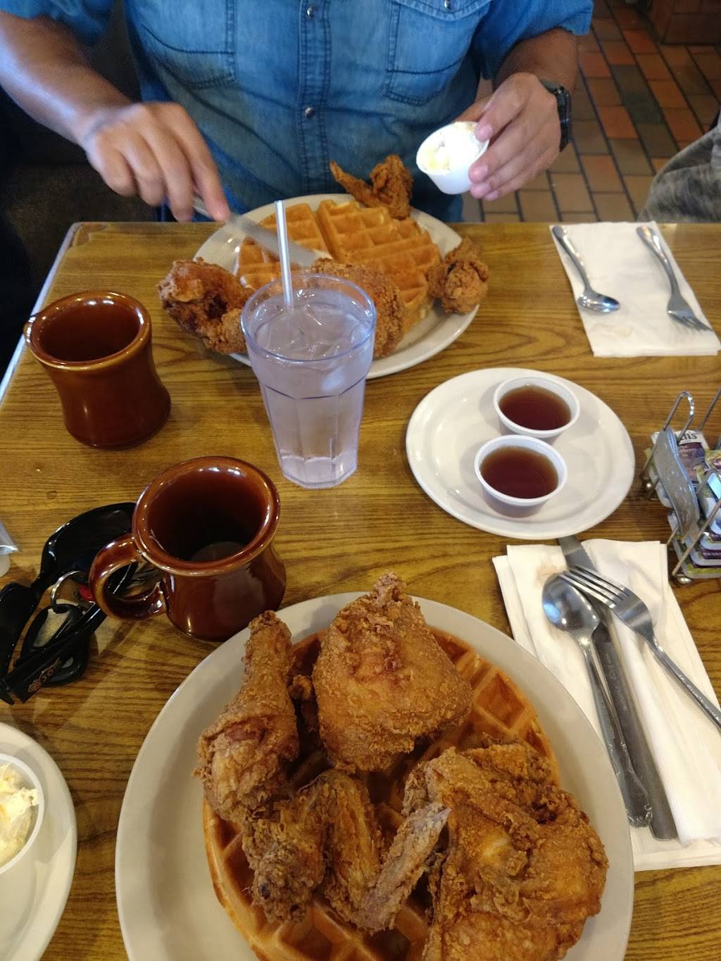 Original Perrys | restaurant | 7895 Stockton Blvd, Sacramento, CA 95828, USA | 9164231103 OR +1 916-423-1103