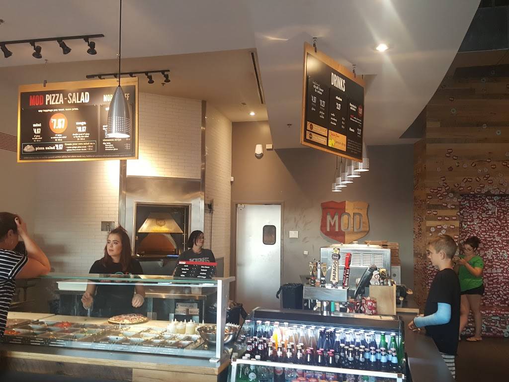 MOD Pizza | restaurant | 2904 S Santan Village Pkwy Suite 101, Gilbert, AZ 85295, USA | 4802146305 OR +1 480-214-6305