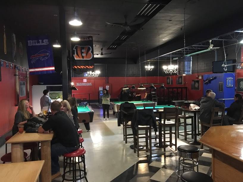 Hacks Taps & Grill | restaurant | 101 Hazelglen Dr #1, Kitchener, ON N2M 5A2, Canada | 5197442839 OR +1 519-744-2839