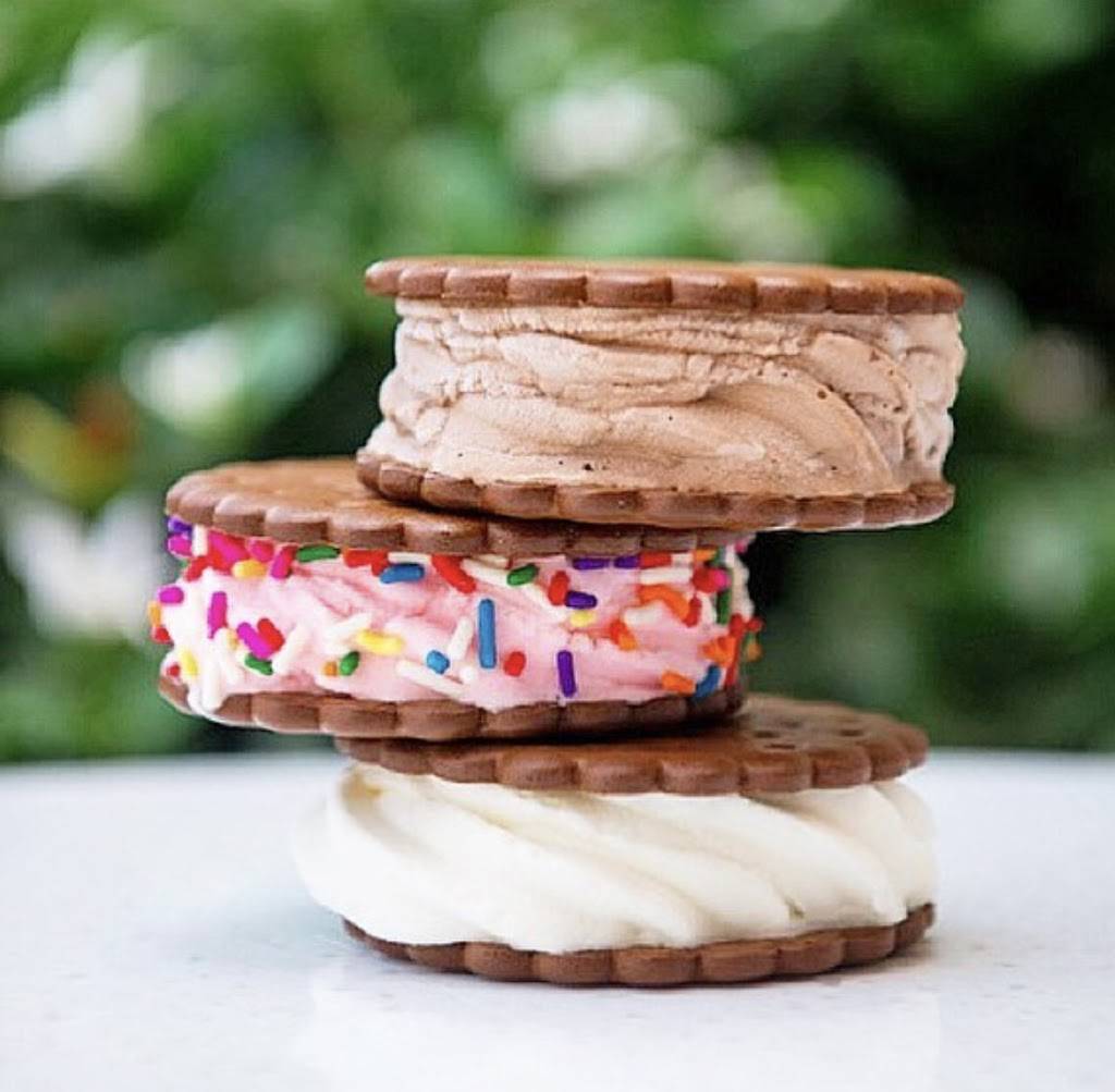 Tasti D-Lite | cafe | 526 Wilshire Blvd, Santa Monica, CA 90401, USA | 3108576030 OR +1 310-857-6030