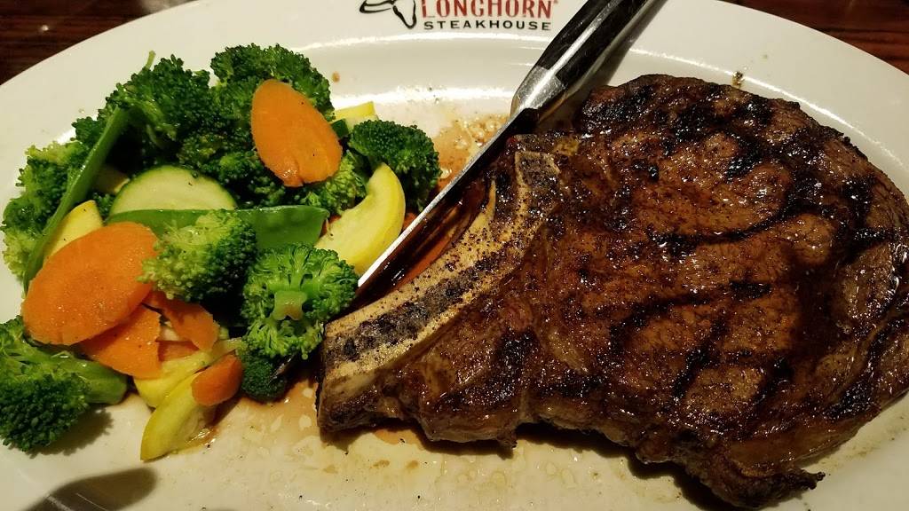 LongHorn Steakhouse - Curbside To Go Available | meal takeaway | 6600 Menaul Blvd NE Ste 700, Albuquerque, NM 87110, USA | 5058815359 OR +1 505-881-5359