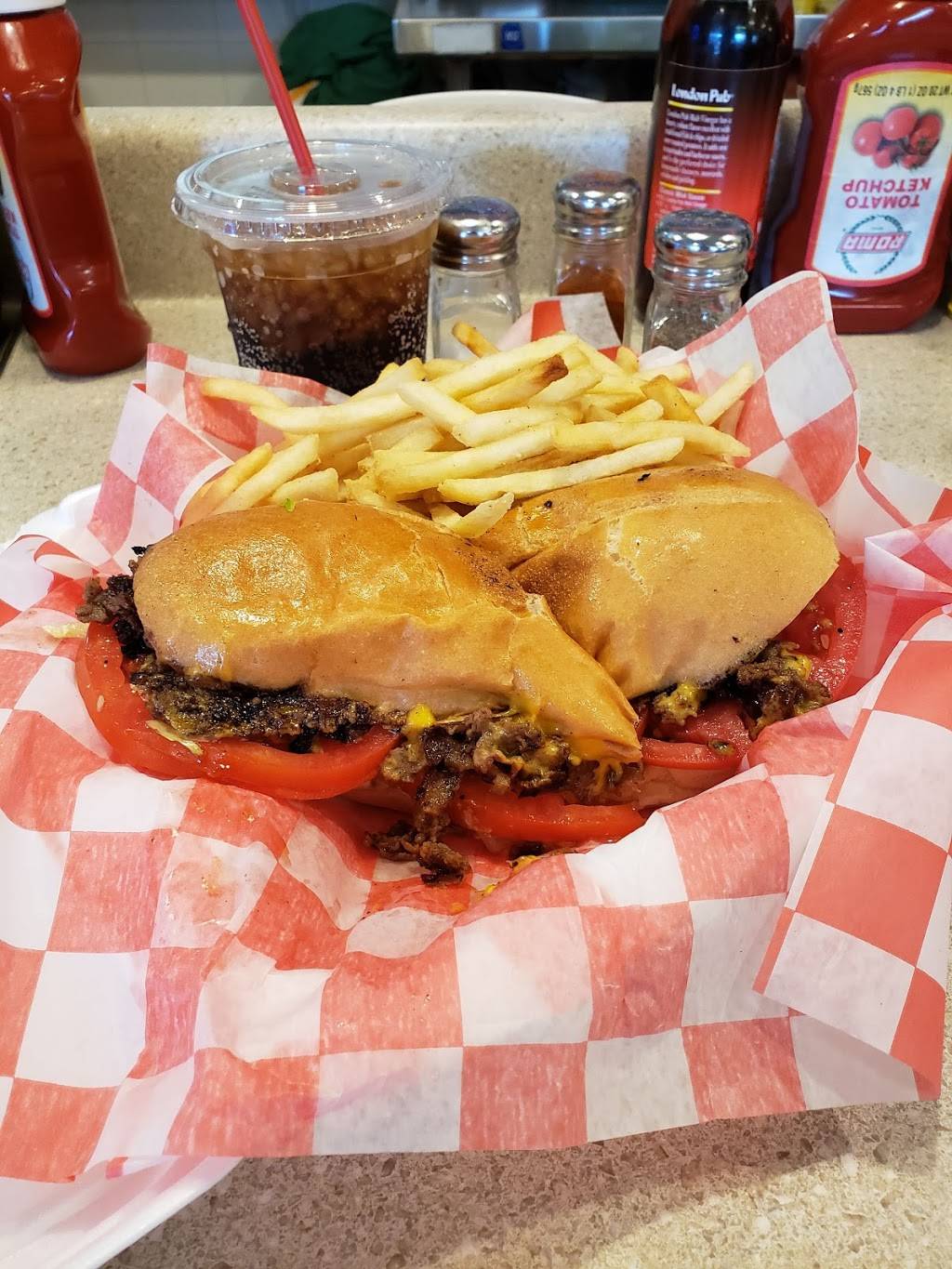 Sams Hot Dog Stand Treys Restaurant | meal takeaway | 5786 a Three Notched Rd, Crozet, VA 22932, USA | 4342828705 OR +1 434-282-8705