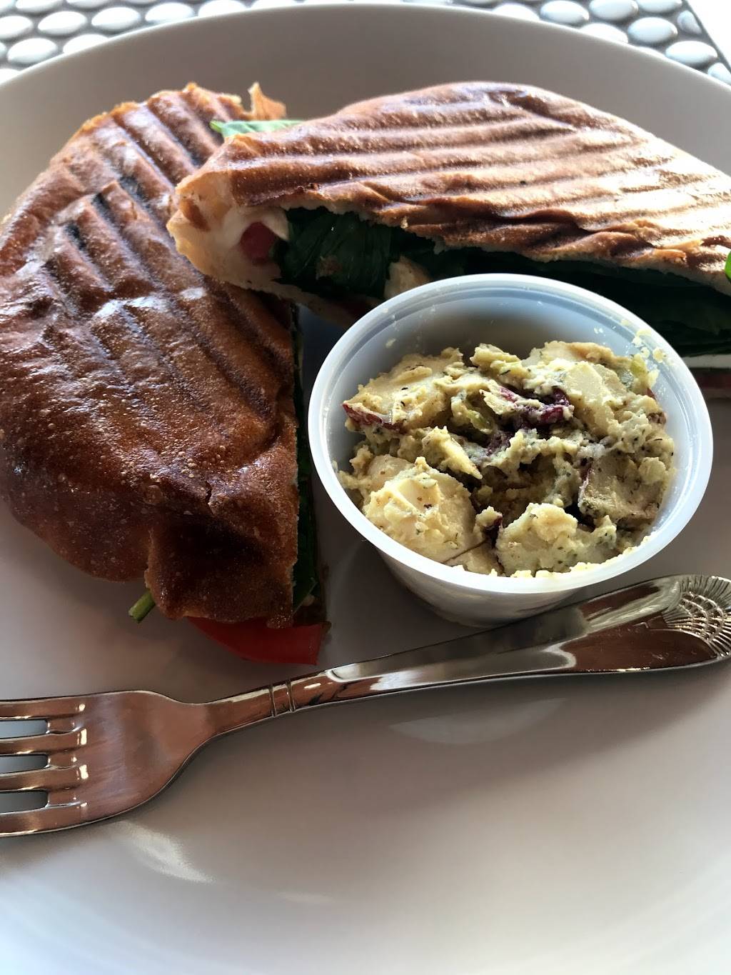 Karma Juice Bar & Eatery | restaurant | 201 Main St, Safety Harbor, FL 34695, USA | 7274745641 OR +1 727-474-5641