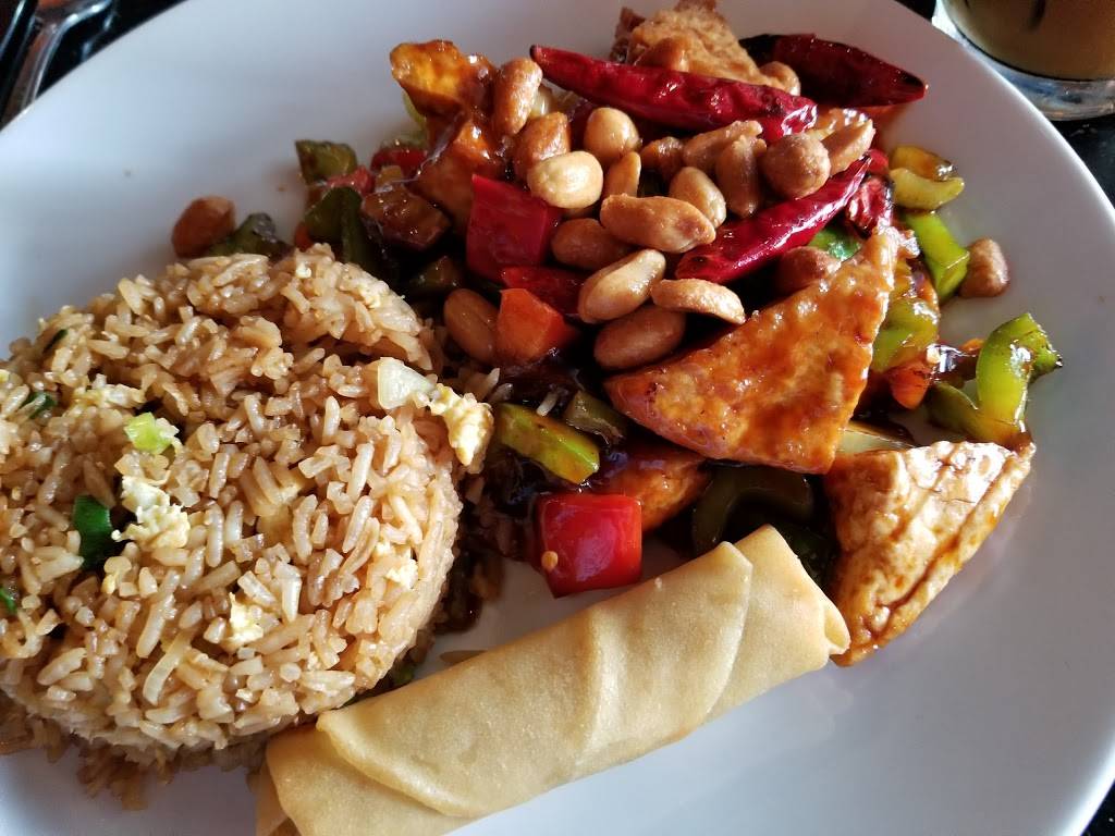 Pepper Asian Bistro | restaurant | 2831 E Colfax Ave, Denver, CO 80206, USA | 3033888377 OR +1 303-388-8377