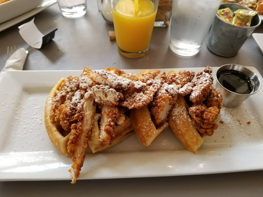 Rochester Brunch House | restaurant | 301 Walnut Blvd, Rochester, MI 48307, USA | 2486561600 OR +1 248-656-1600