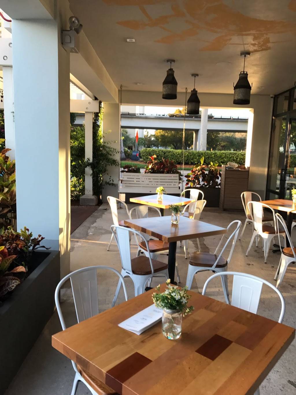 Spring Chicken | restaurant | 1514 S Dixie Hwy, Coral Gables, FL 33146, USA | 3055042704 OR +1 305-504-2704