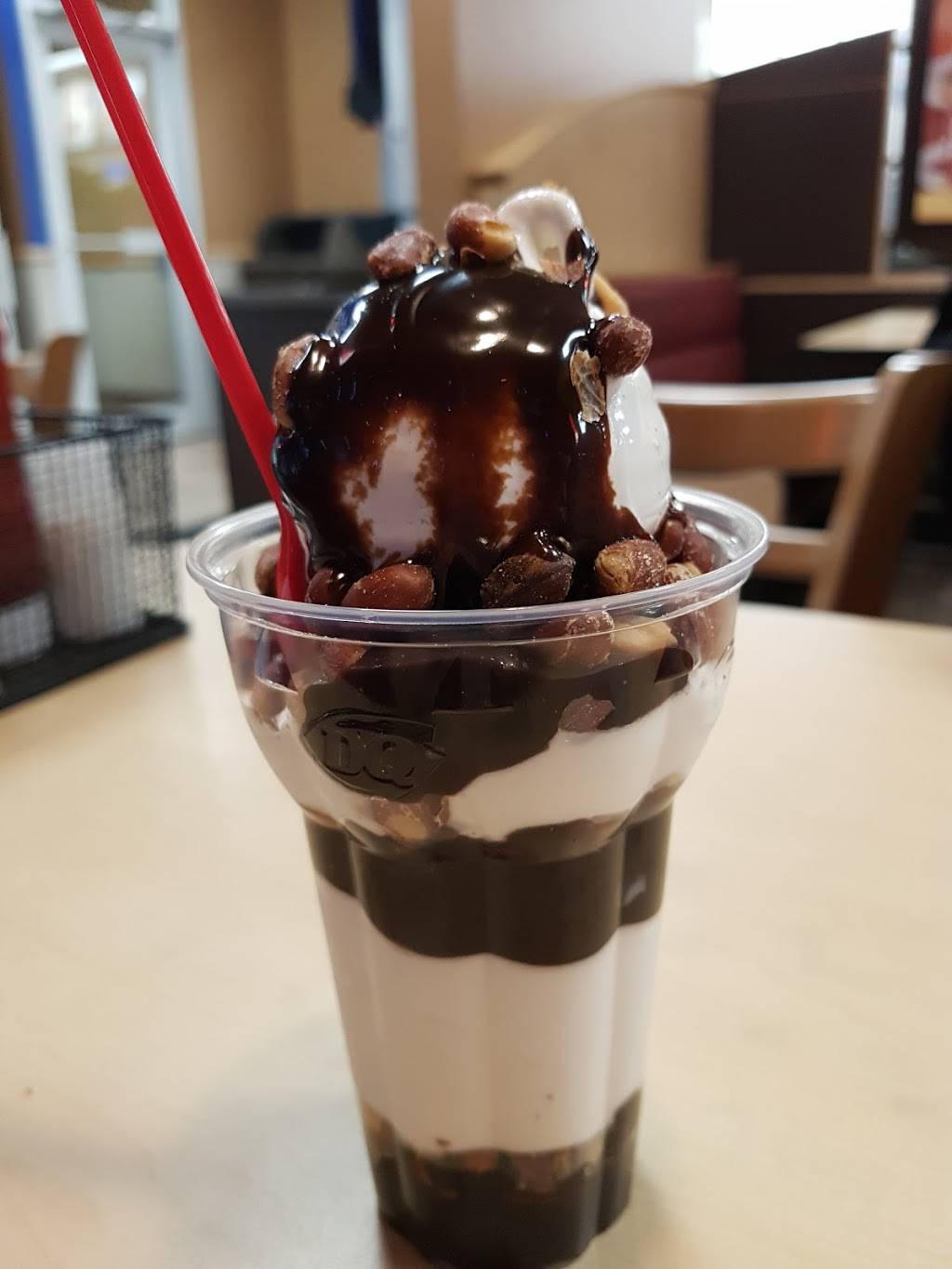 Dairy Queen | restaurant | 749 Woolwich St, Guelph, ON N1H 3Z2, Canada | 5198220422 OR +1 519-822-0422