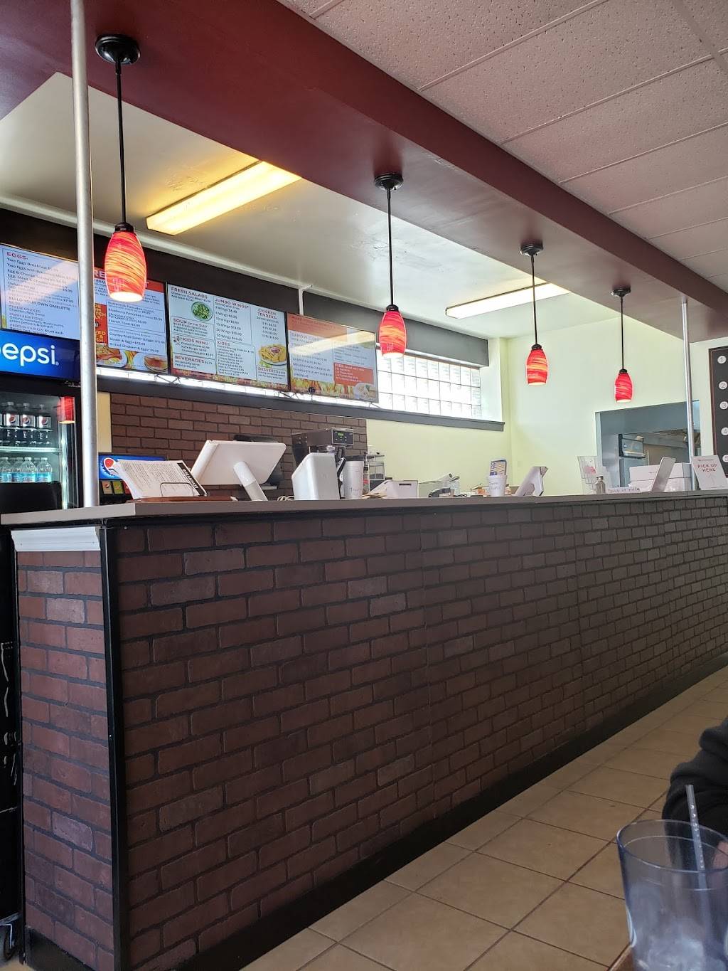 Deans Fish and Chicken | restaurant | 2535 Pleasant Ave, Hamilton, OH 45015, USA | 5138057576 OR +1 513-805-7576