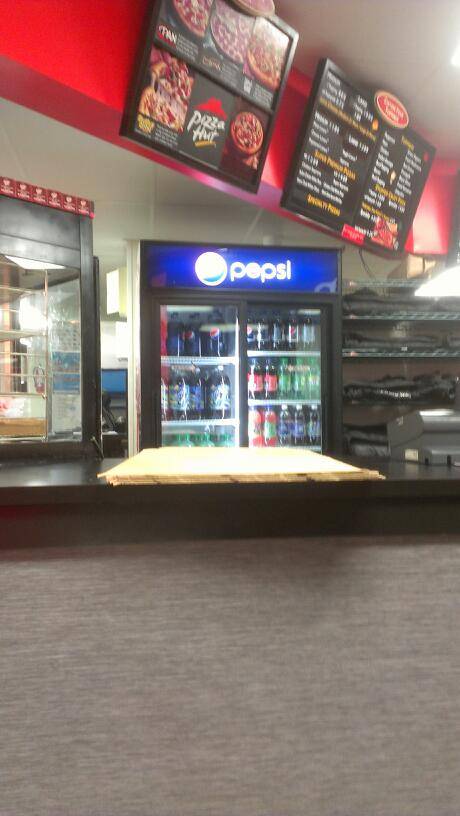 Pizza Hut | restaurant | 180 Main St, West Orange, NJ 07052, USA | 9736691700 OR +1 973-669-1700