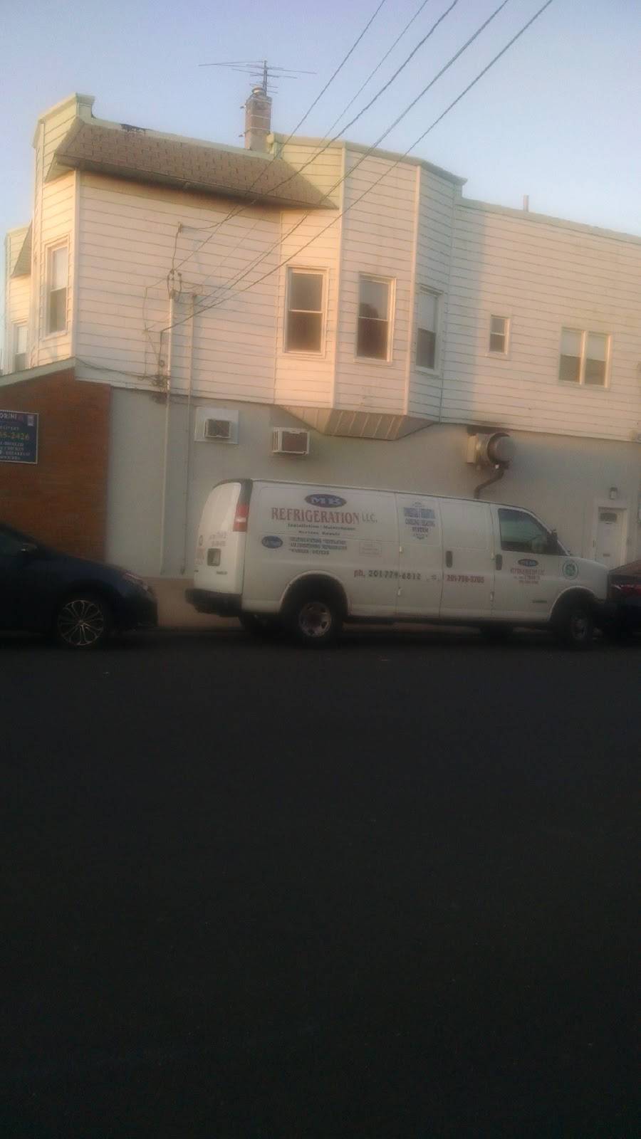 Santorini Greek Grill | restaurant | 756 John F. Kennedy Blvd, Bayonne, NJ 07002, USA | 2014552426 OR +1 201-455-2426