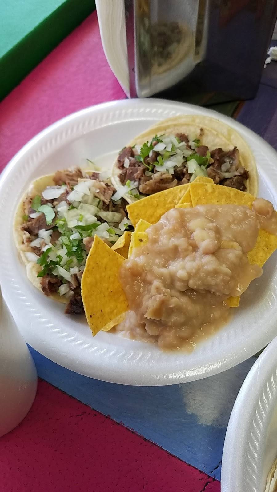 Tacos Mi Rincón Tapatio | restaurant | 13189 Gladstone Ave, Sylmar, CA 91342, USA | 8183673269 OR +1 818-367-3269