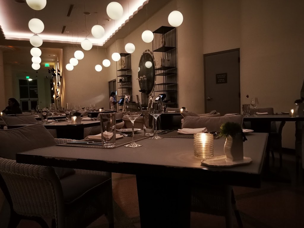 Traymore Restaurant and Gin Bar | restaurant | 2445 Collins Ave, Miami Beach, FL 33140, USA | 3056953600 OR +1 305-695-3600